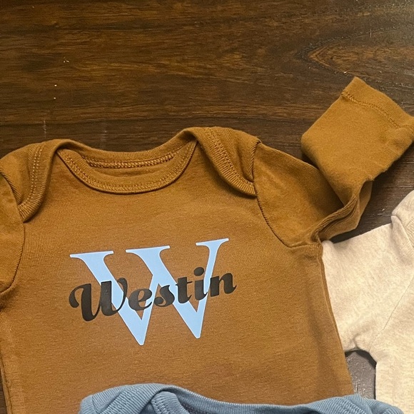 Cricut custom apparel🤩♥️😁😆🍼 - Picture 10 of 10